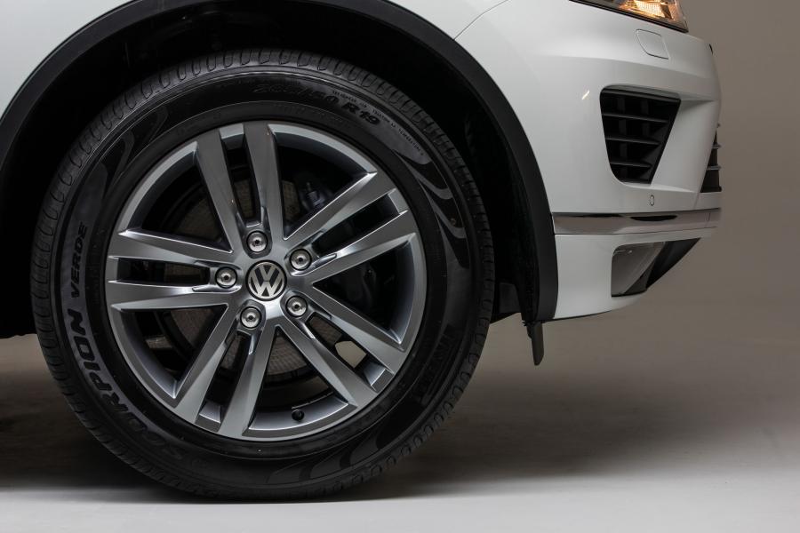 Колеса Volkswagen Touareg V6 TDI Adventure 2017 года  (AU) (фото 20 из 33)